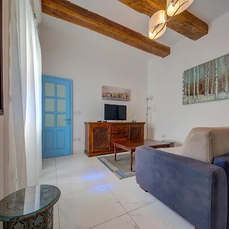Cozy 1br Prime Spot Near Restaurants And Transport *